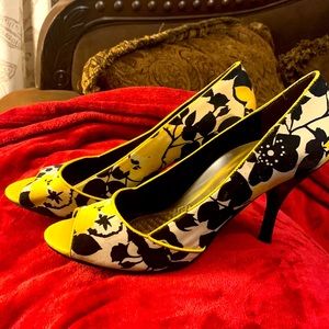 Summer Summer time shoe with beautiful colors